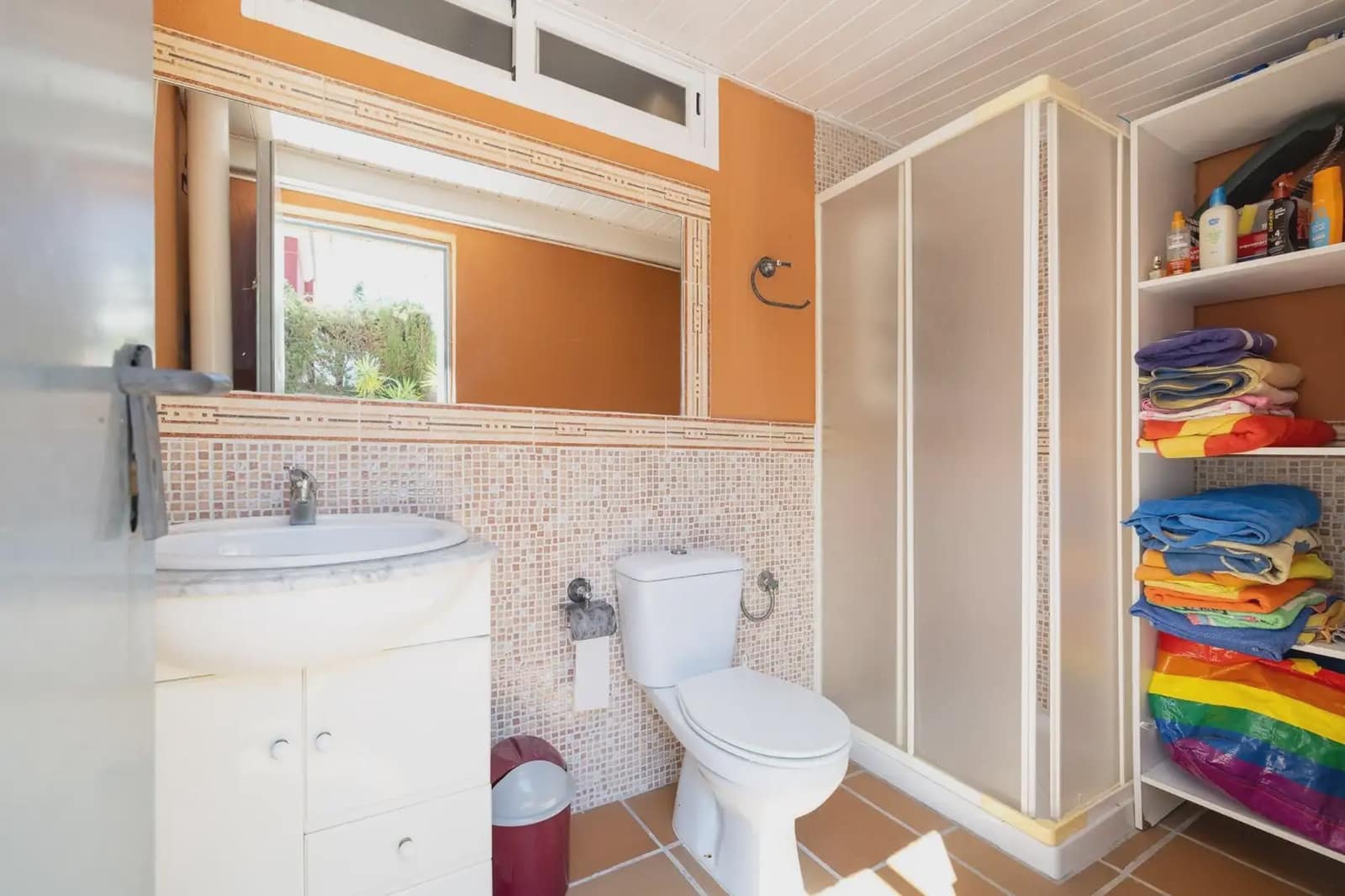 5 bedroom Villa for sale in Cullar Vega with pool garage - € 329,000 (Ref: 9841923)