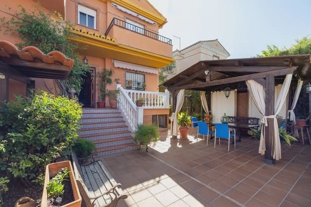5 soveværelse Villa til salg i Cúllar Vega med swimmingpool garage - € 329.000 (Ref: 9841923)