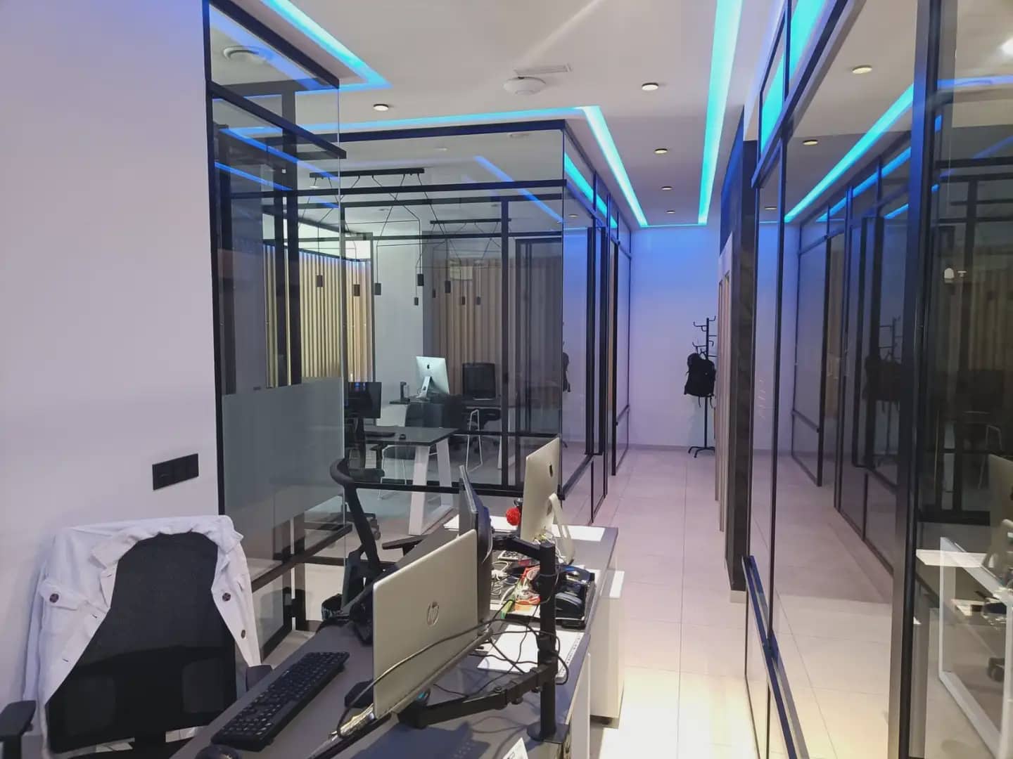 Commercial for rent in Granada city - € 3,200 (Ref: 9844377)