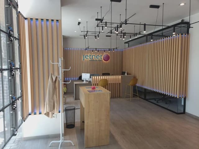 Commercieel te huur in Figares, Granada stad - € 3.200 (Ref: 9844377)
