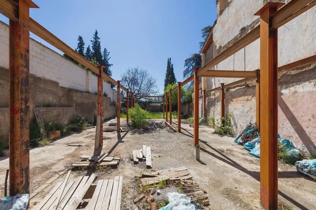 Tomt till salu i Albaicin, Granada stad - 365 000 € (Ref: 9848103)