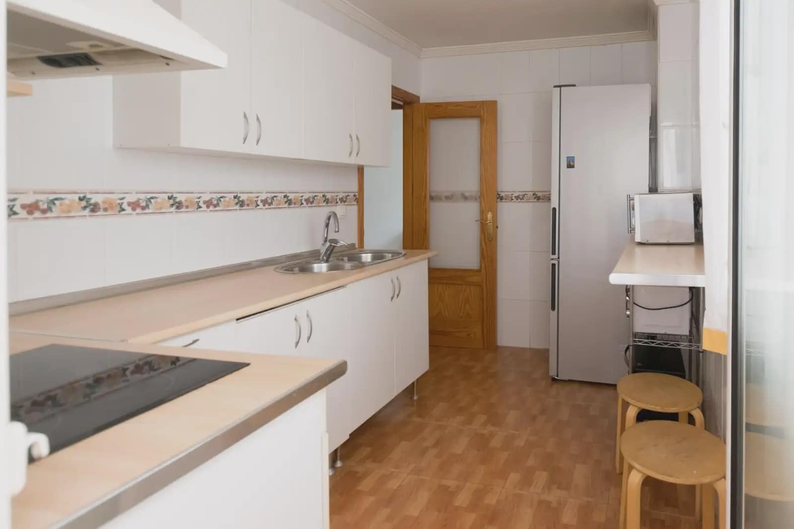 2 bedroom Flat for sale in Roquetas de Mar with garage - € 125,000 (Ref: 9848104)