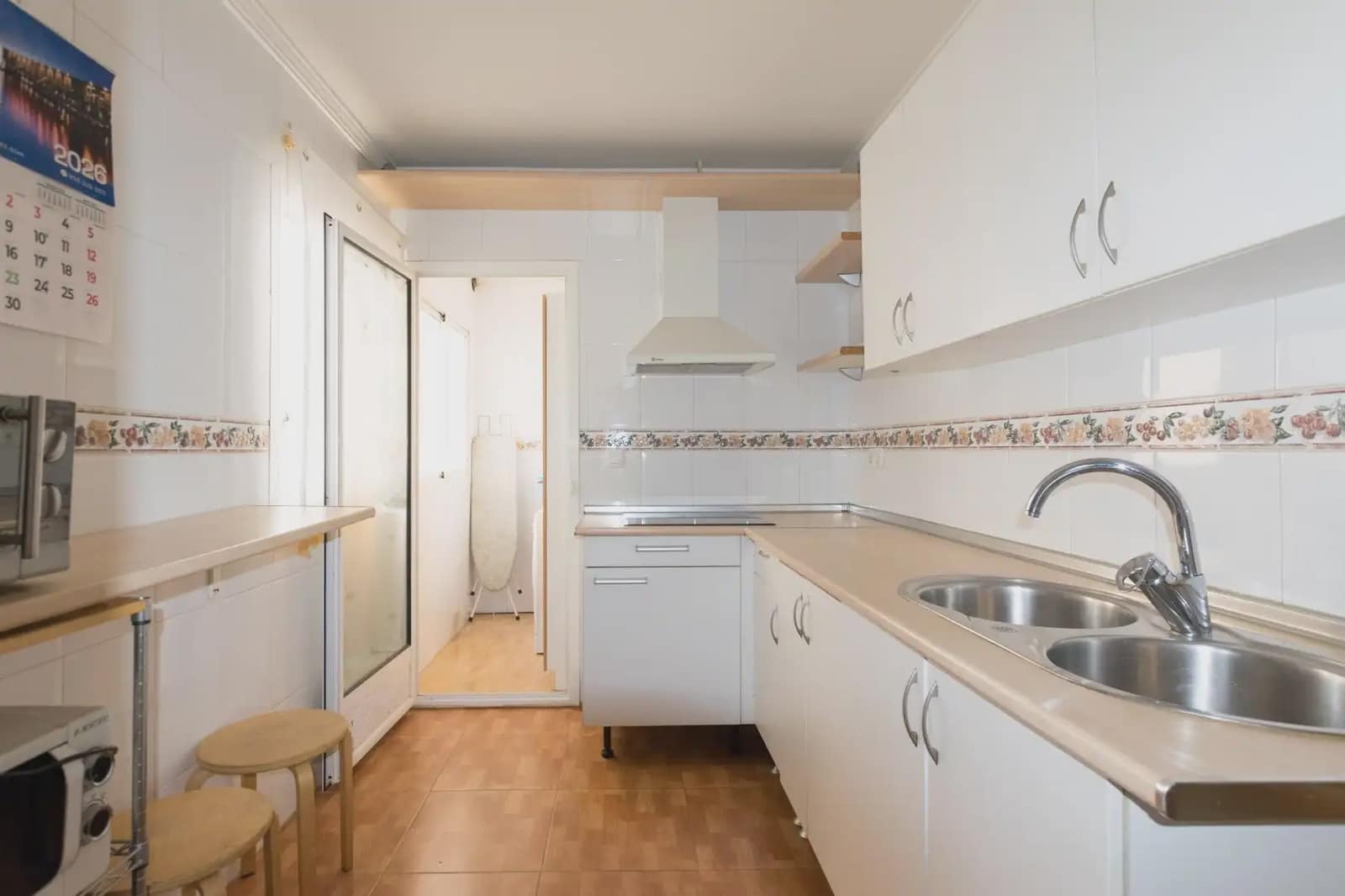 2 bedroom Flat for sale in Roquetas de Mar with garage - € 125,000 (Ref: 9848104)