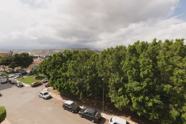 2 quarto Apartamento para venda em El Parador de las Hortichuelas, Roquetas de Mar com garagem - 125 000 € (Ref: 9848104)