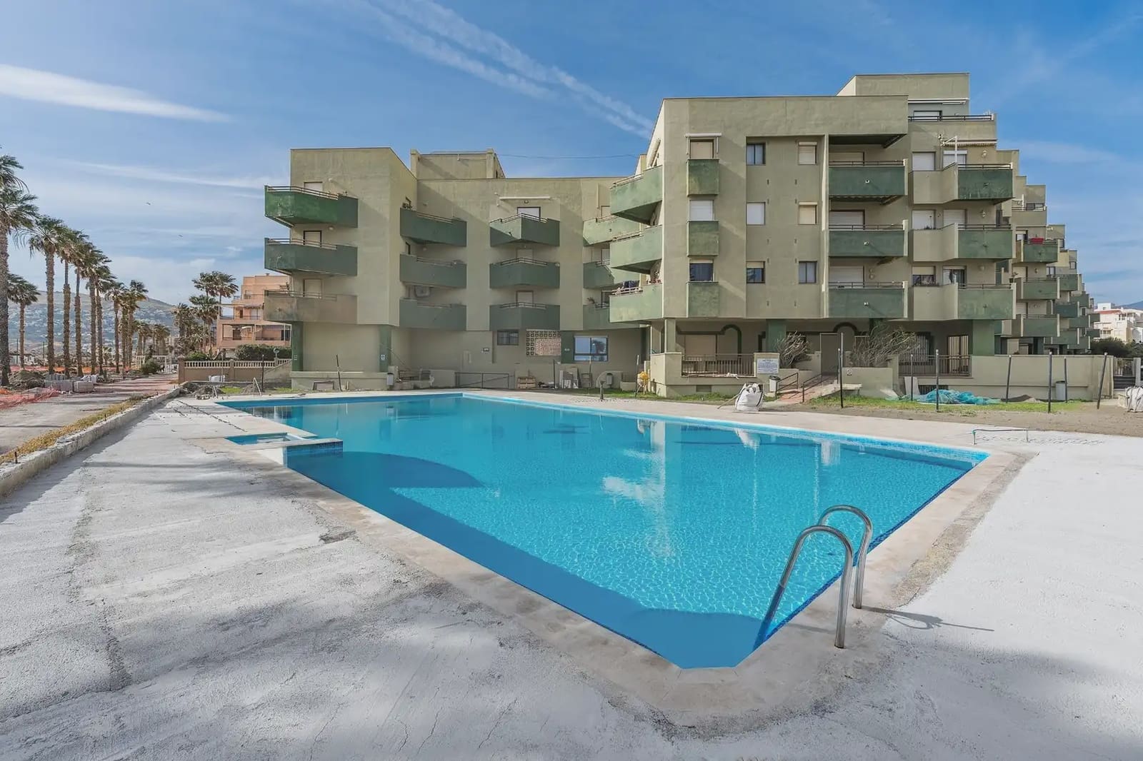 2 bedroom Flat for sale in Salobrena with pool - € 260,000 (Ref: 9848105)