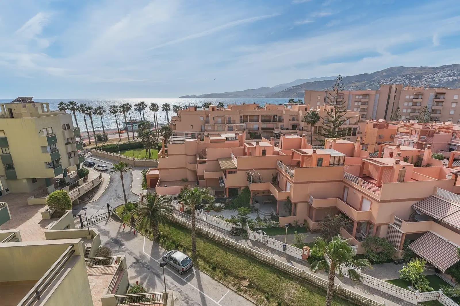 2 bedroom Flat for sale in Salobrena with pool - € 260,000 (Ref: 9848105)