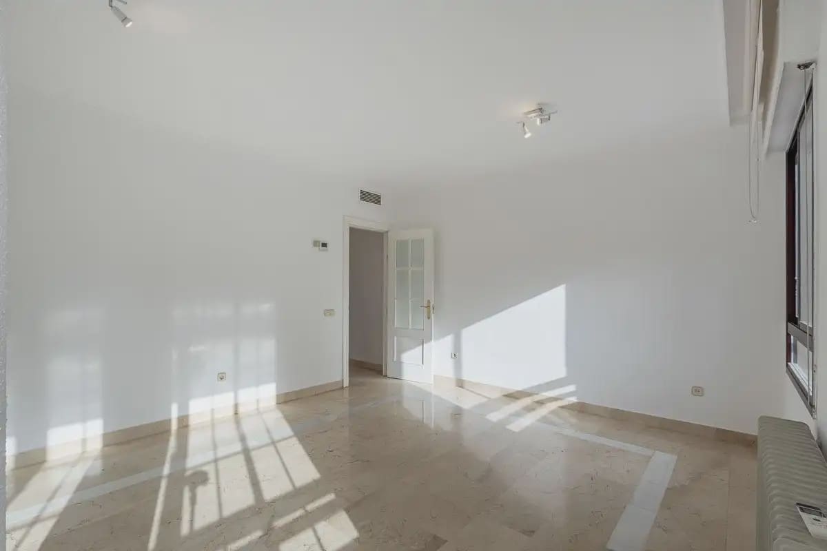 2 Zimmer Wohnung zu vermieten in Granada Stadt mit Garage - 800 € (Ref: 9848106)