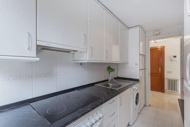 2 Zimmer Wohnung zu vermieten in Centro - Sagrario, Granada Stadt mit Garage - 800 € (Ref: 9848106)