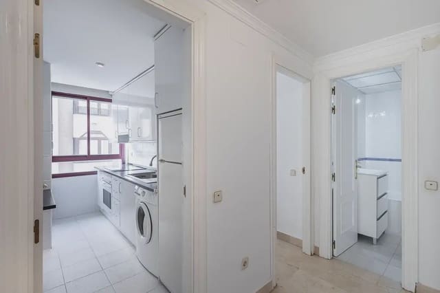 2 Zimmer Wohnung zu vermieten in Centro - Sagrario, Granada Stadt mit Garage - 800 € (Ref: 9848106)