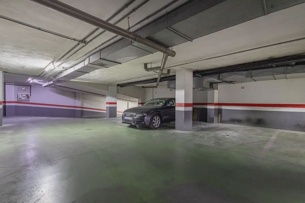 2 Zimmer Wohnung zu vermieten in Granada Stadt mit Garage - 800 € (Ref: 9848106)