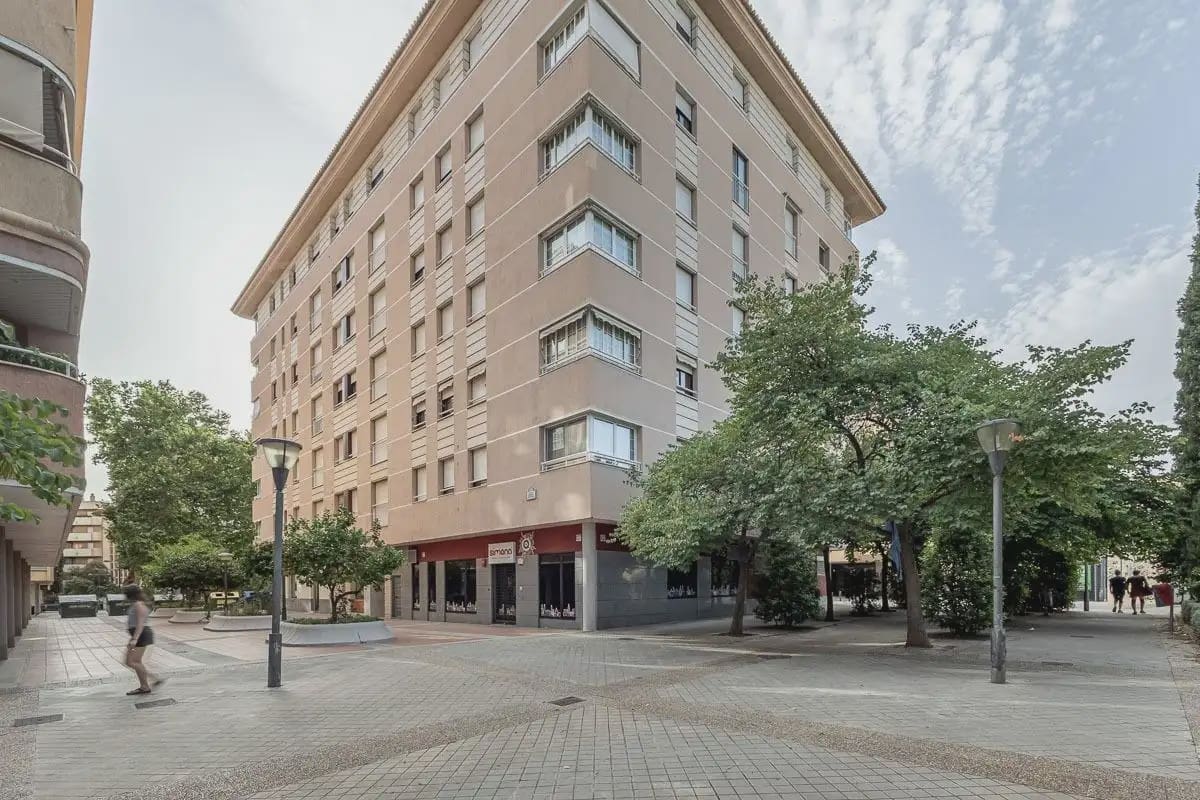 2 Zimmer Wohnung zu vermieten in Granada Stadt mit Garage - 800 € (Ref: 9848106)