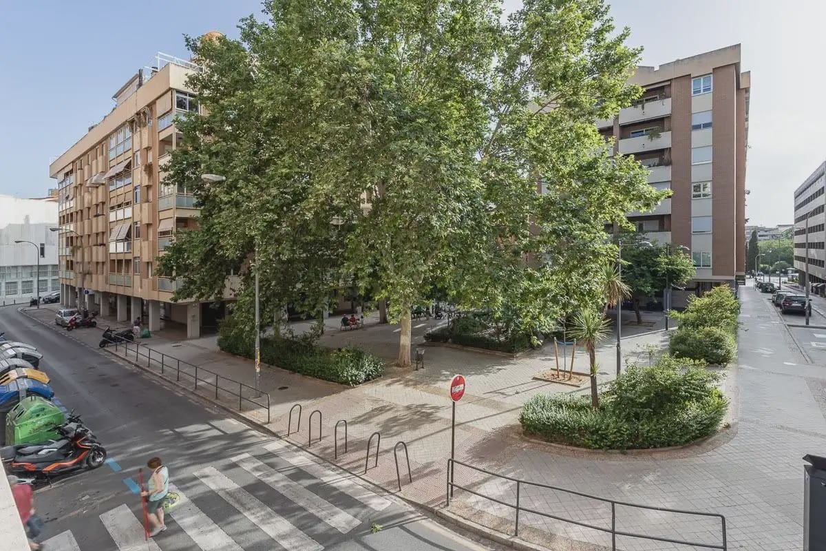 2 Zimmer Wohnung zu vermieten in Granada Stadt mit Garage - 800 € (Ref: 9848106)