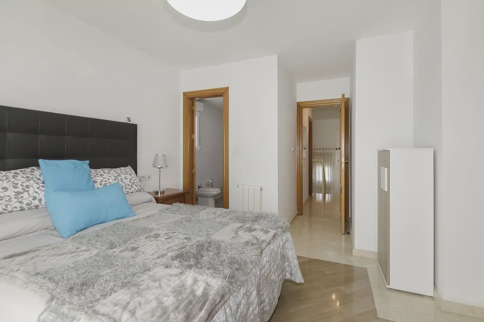 5 bedroom Villa for sale in Gojar with pool garage - € 360,000 (Ref: 9848107)