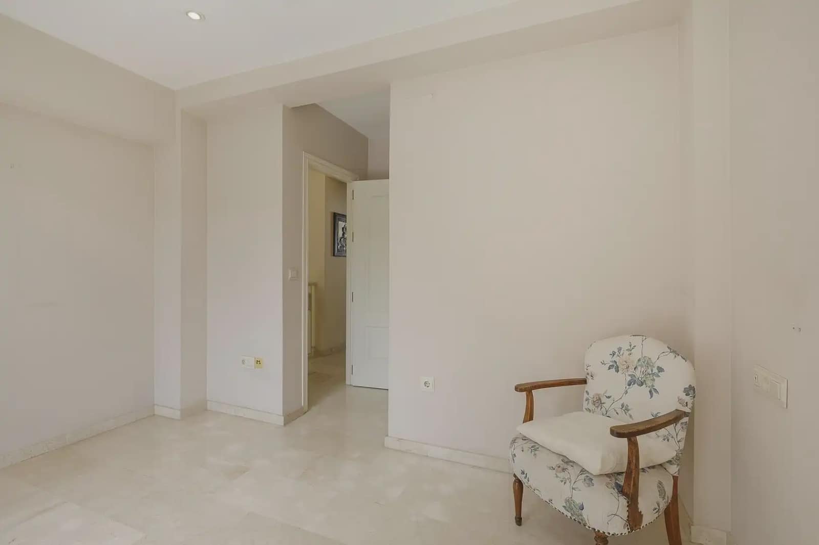 4 slaapkamer Huis te koop in Armilla met garage - € 349.000 (Ref: 9848108)