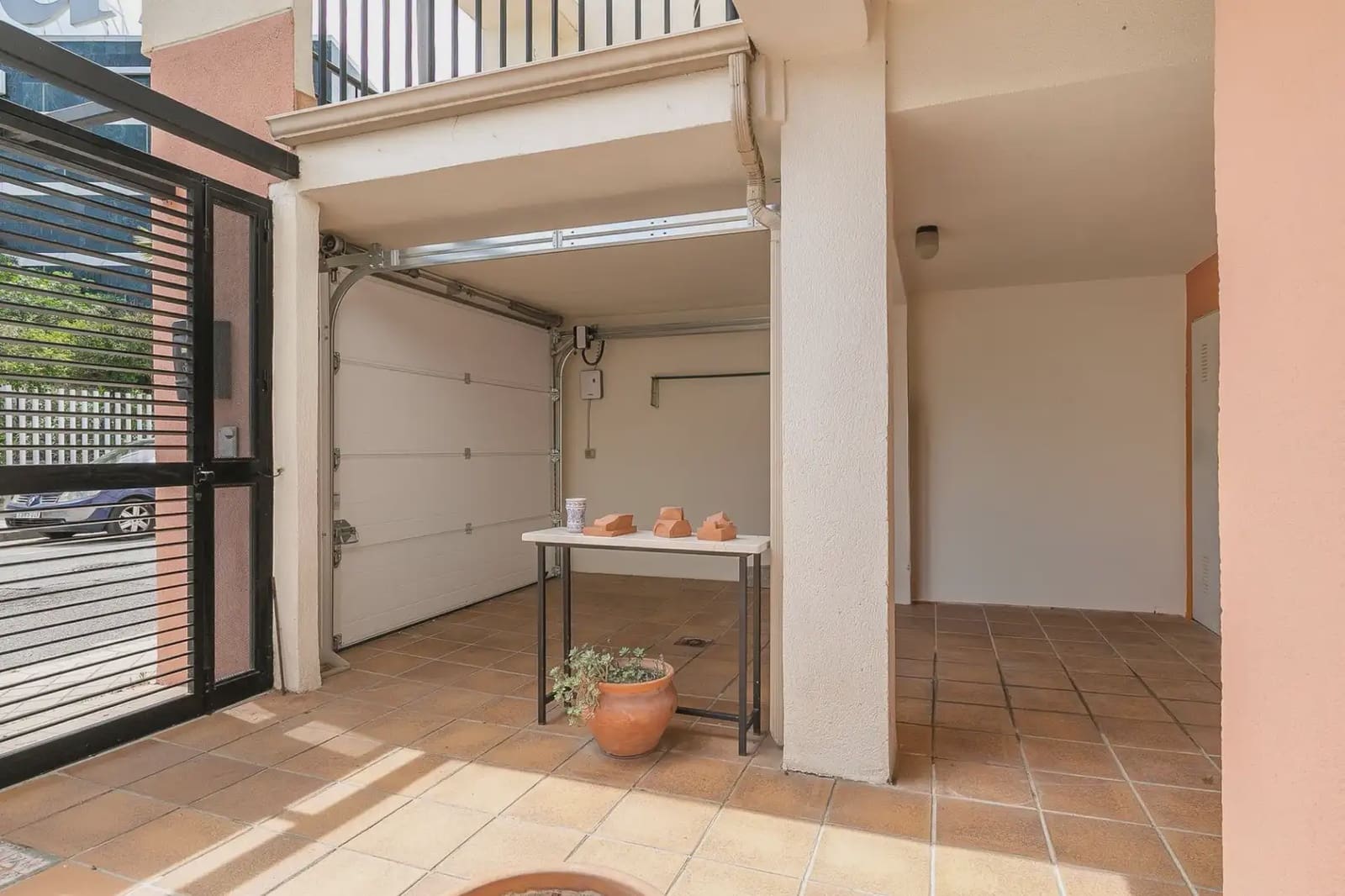 4 slaapkamer Huis te koop in Armilla met garage - € 349.000 (Ref: 9848108)