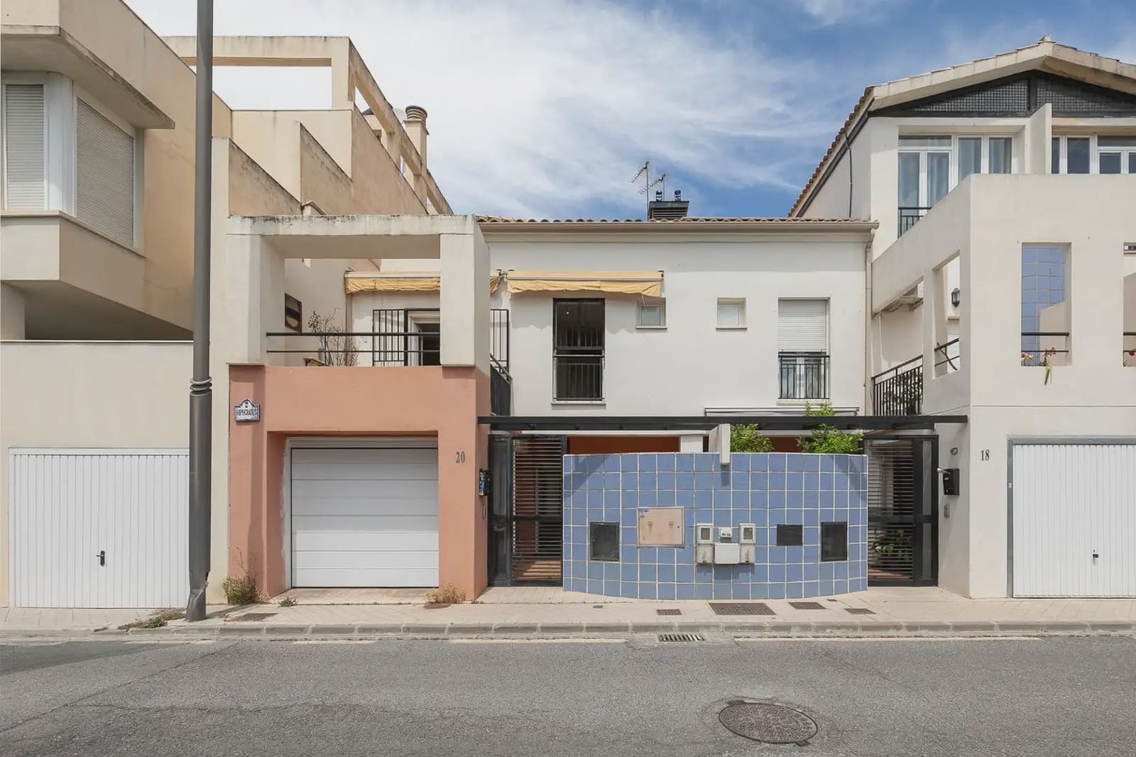 4 slaapkamer Huis te koop in Armilla met garage - € 349.000 (Ref: 9848108)