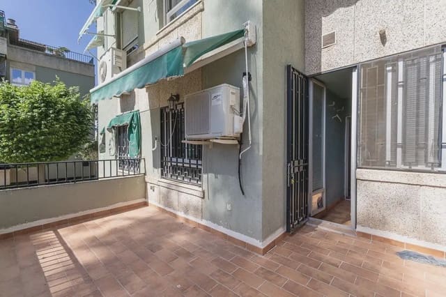 4 soveværelse Lejlighed til salg i Cervantes, Granada by med garage - € 315.000 (Ref: 9848424)