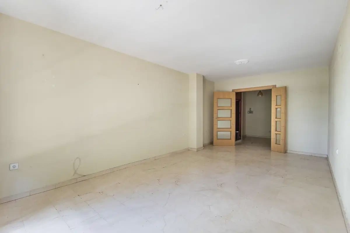 4 soveværelse Lejlighed til salg i Granada by med garage - € 315.000 (Ref: 9848424)