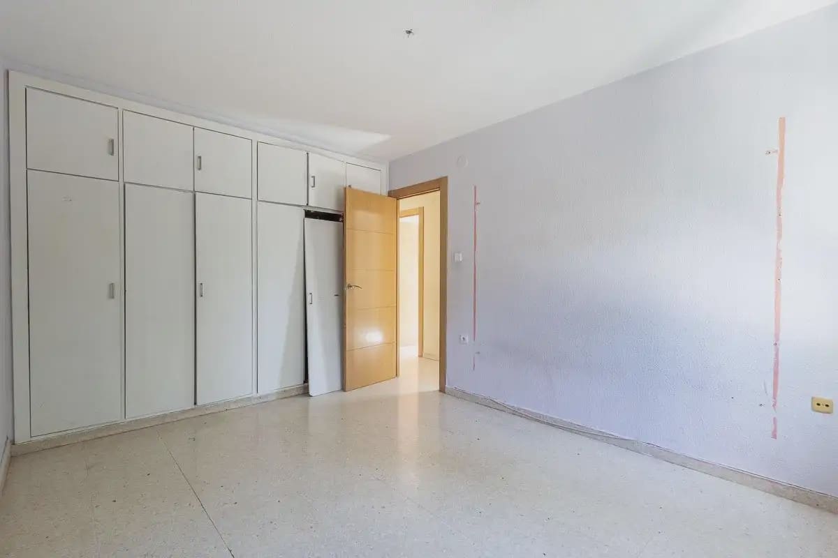 4 soveværelse Lejlighed til salg i Granada by med garage - € 315.000 (Ref: 9848424)