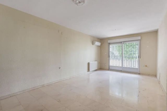4 soveværelse Lejlighed til salg i Cervantes, Granada by med garage - € 315.000 (Ref: 9848424)