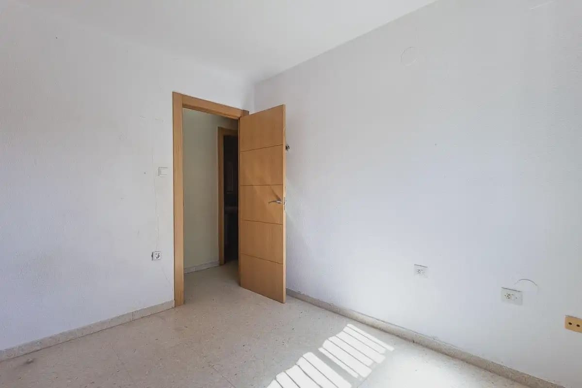 4 soveværelse Lejlighed til salg i Granada by med garage - € 315.000 (Ref: 9848424)