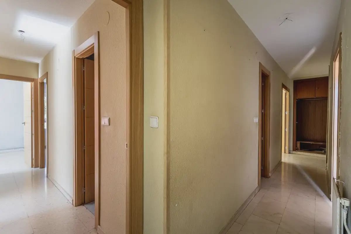 4 soveværelse Lejlighed til salg i Granada by med garage - € 315.000 (Ref: 9848424)