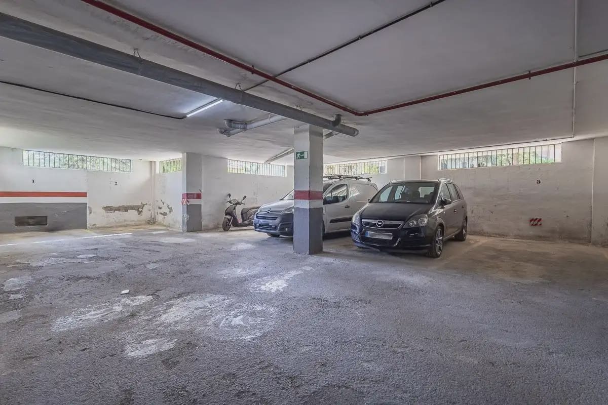 4 soveværelse Lejlighed til salg i Granada by med garage - € 315.000 (Ref: 9848424)