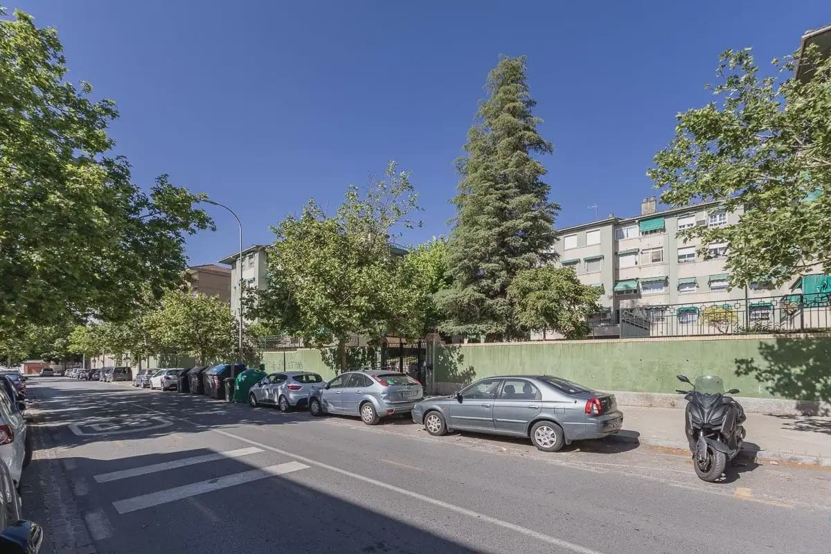4 soveværelse Lejlighed til salg i Granada by med garage - € 315.000 (Ref: 9848424)
