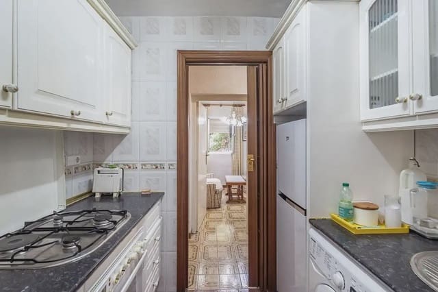 3 soveværelse Lejlighed til salg i Zaidin, Granada by - € 125.000 (Ref: 9848425)