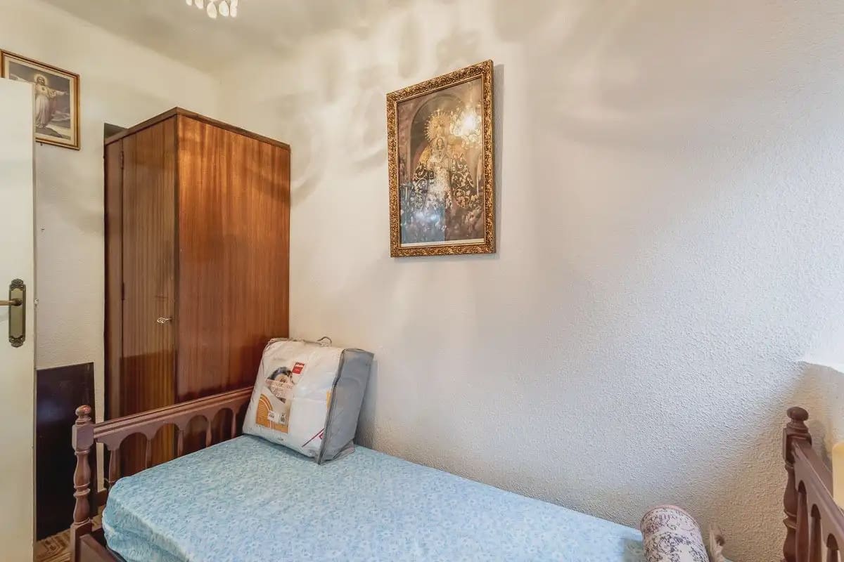 3 soveværelse Lejlighed til salg i Granada by - € 125.000 (Ref: 9848425)