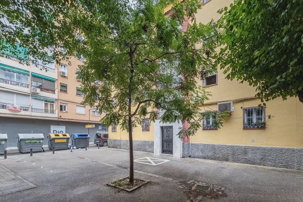 3 soveværelse Lejlighed til salg i Granada by - € 125.000 (Ref: 9848425)