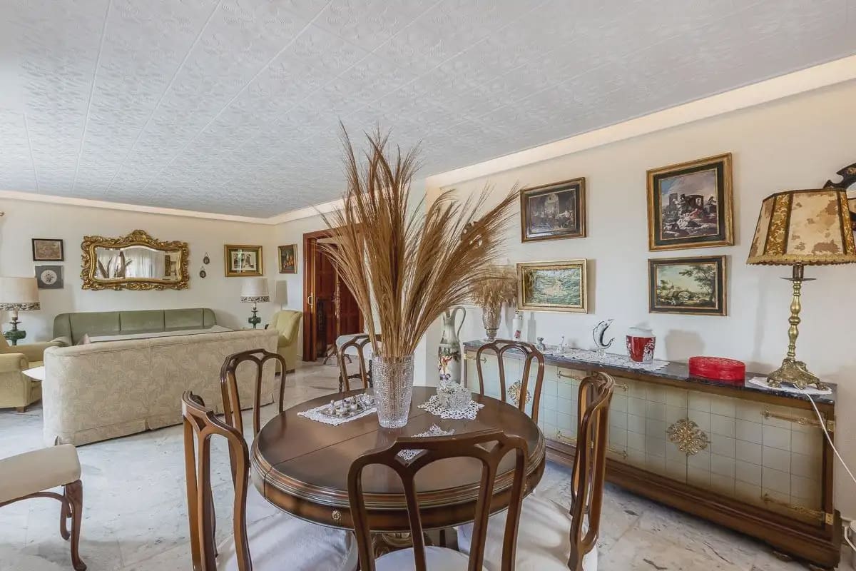 7 soverom Villa til salgs i Huetor Vega med svømmebasseng garasje - € 875 000 (Ref: 9848428)