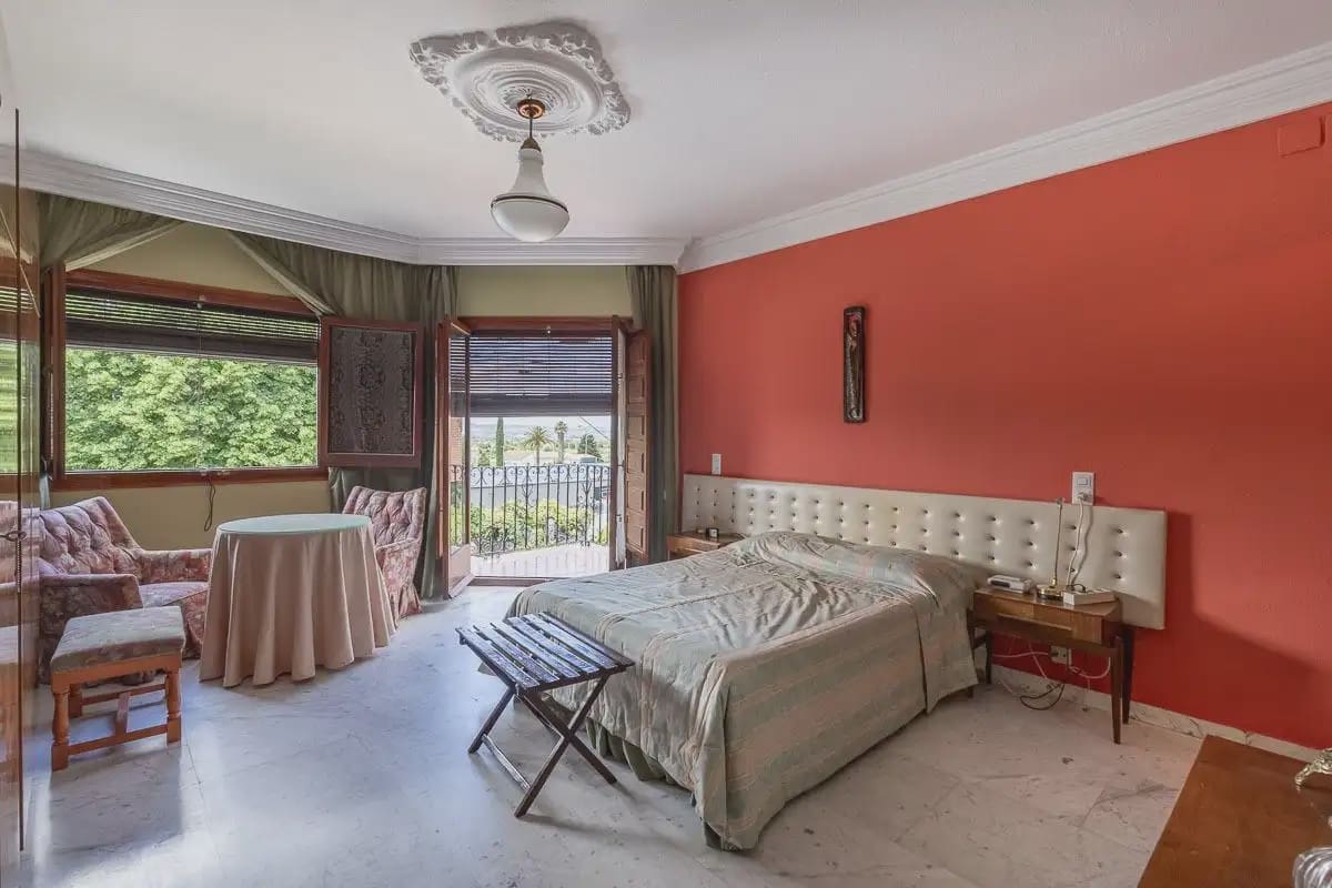 7 soverom Villa til salgs i Huetor Vega med svømmebasseng garasje - € 875 000 (Ref: 9848428)