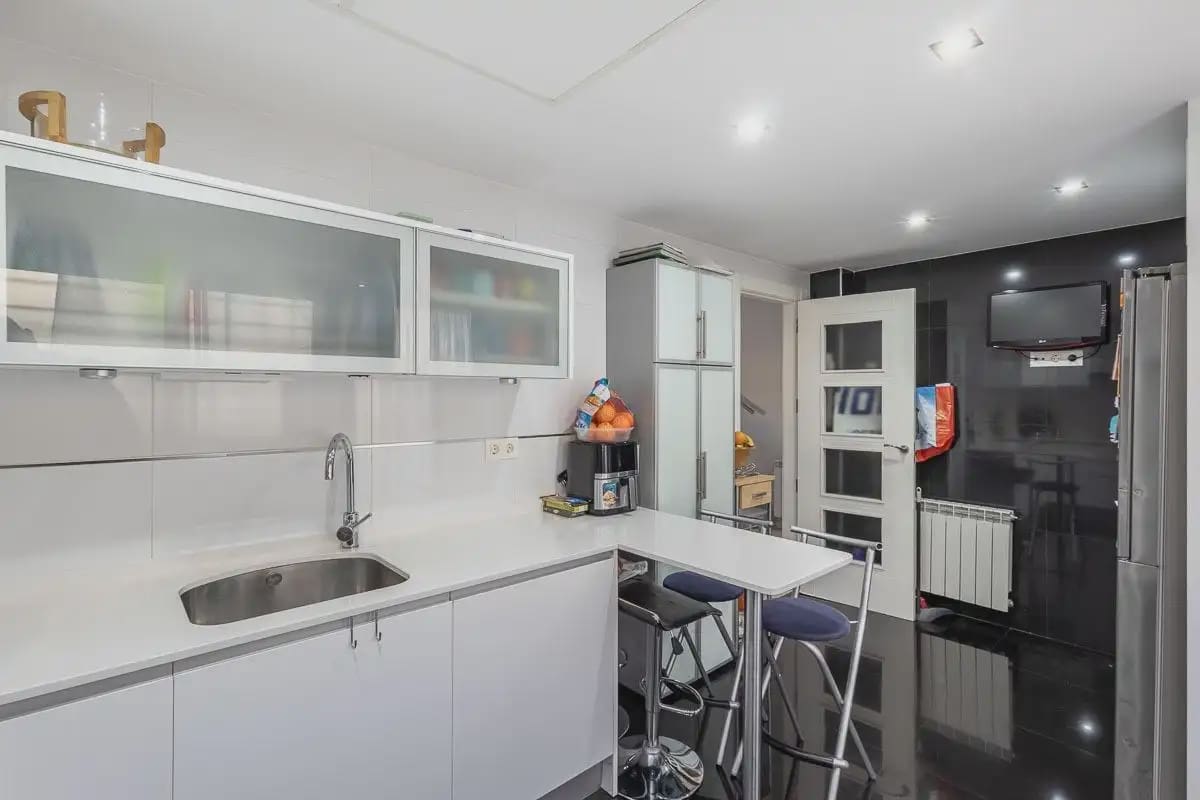 4 Zimmer Haus zu verkaufen in Maracena mit Garage - 439.000 € (Ref: 9848430)
