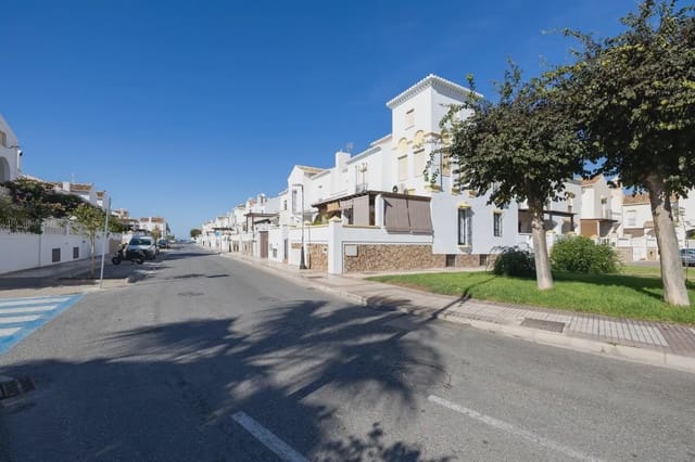 8 chambre Villa/Maison Semi-Mitoyenne à vendre à Calahonda, Motril - 480 000 € (Ref: 9848904)