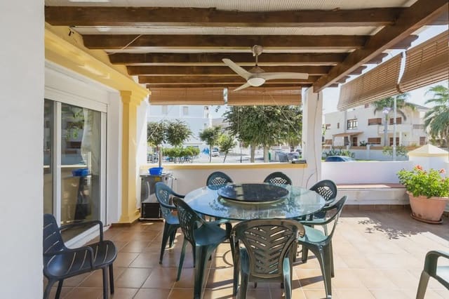 8 chambre Villa/Maison Semi-Mitoyenne à vendre à Calahonda, Motril - 480 000 € (Ref: 9848904)