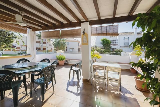 8 chambre Villa/Maison Semi-Mitoyenne à vendre à Calahonda, Motril - 480 000 € (Ref: 9848904)