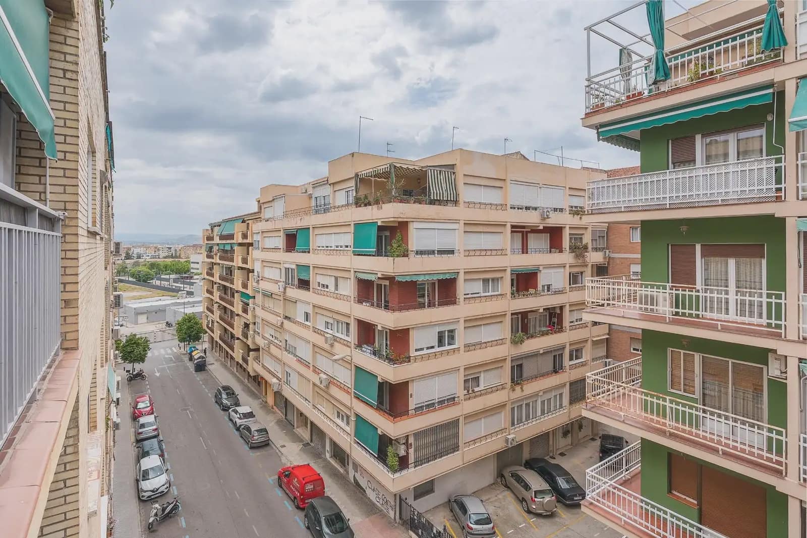 3 sovrum Lägenhet till salu i Granada stad - 375 000 € (Ref: 9850067)