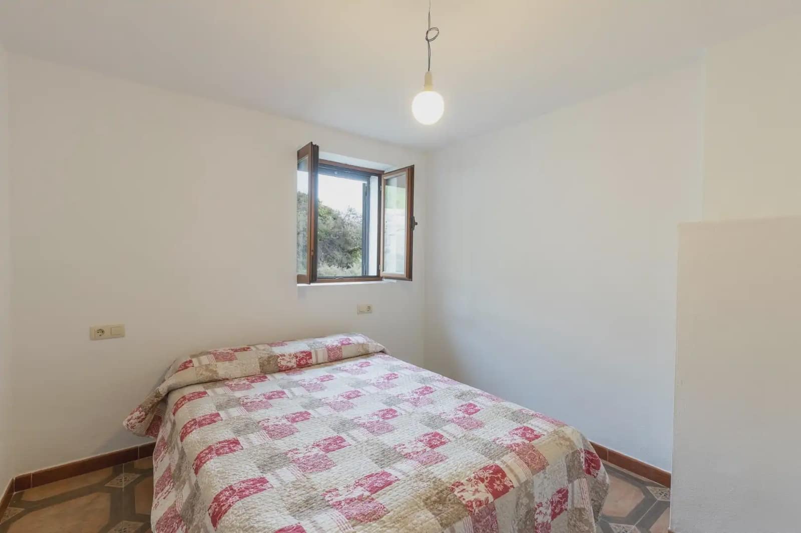 4 soverom Finca/Herregård til salgs i Niguelas - € 160 000 (Ref: 9850073)