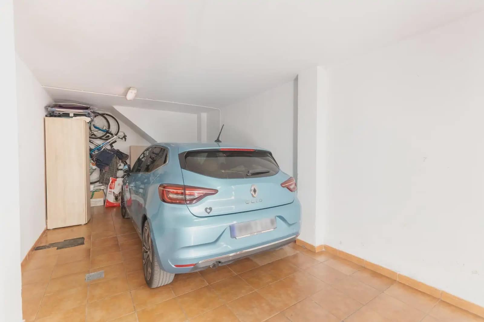 3 bedroom Semi-detached Villa for sale in Las Gabias with pool garage - € 259,000 (Ref: 9850797)