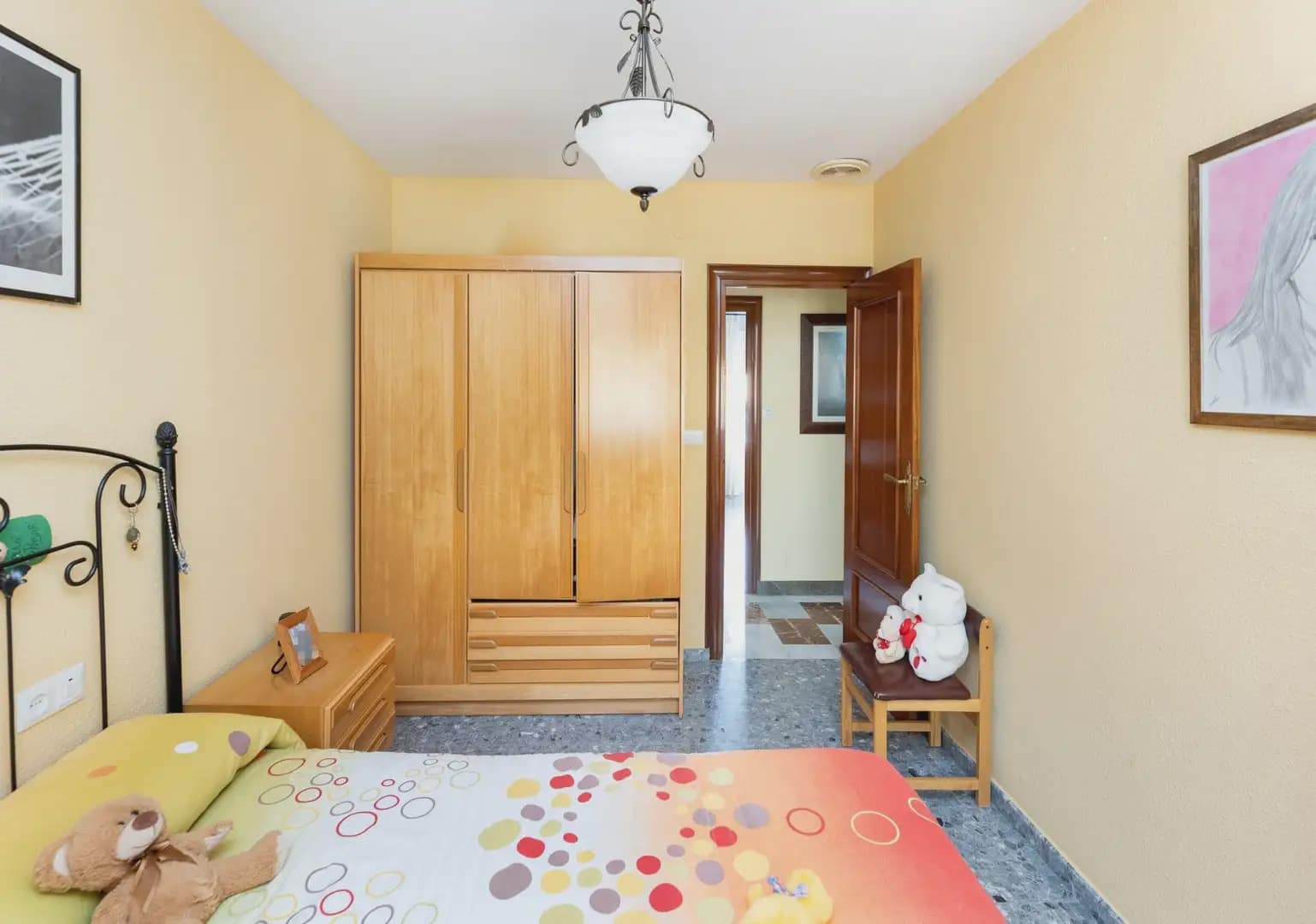 4 bedroom Villa for sale in Alfacar with pool garage - € 430,000 (Ref: 9850798)