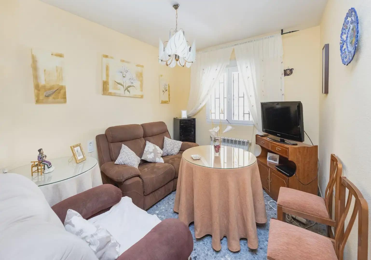 4 bedroom Villa for sale in Alfacar with pool garage - € 430,000 (Ref: 9850798)