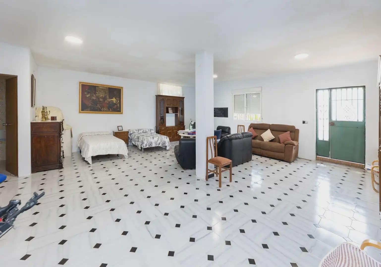 4 bedroom Villa for sale in Alfacar with pool garage - € 430,000 (Ref: 9850798)