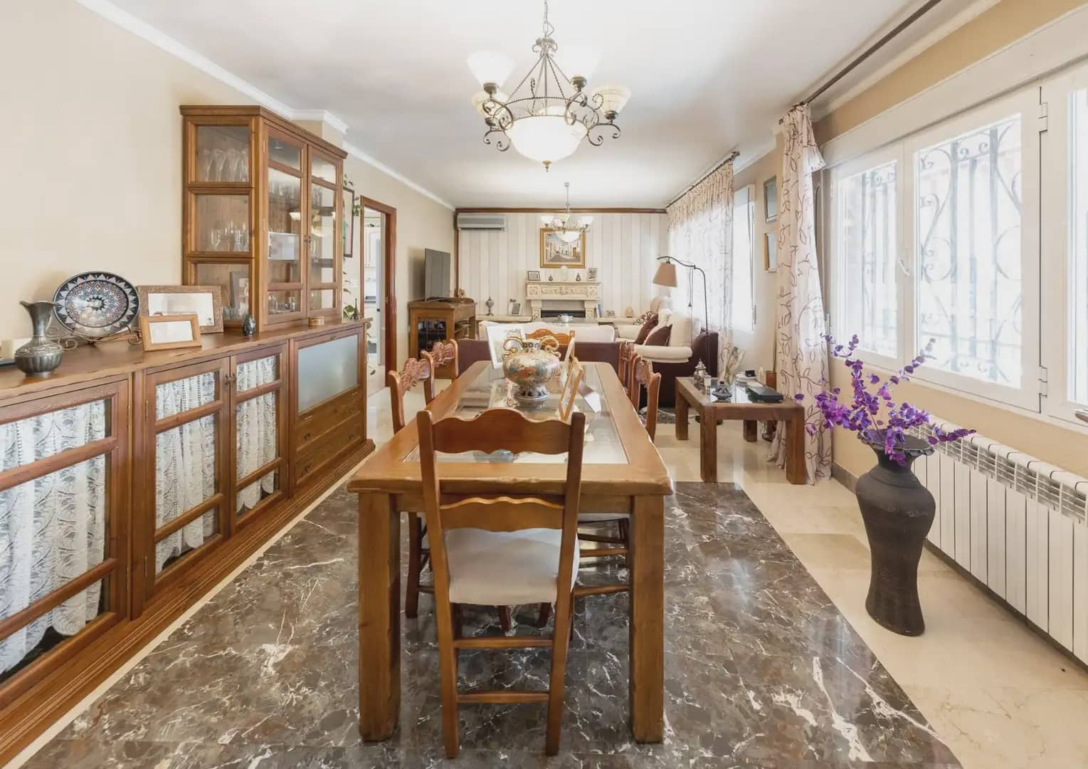 4 bedroom Villa for sale in Alfacar with pool garage - € 430,000 (Ref: 9850798)