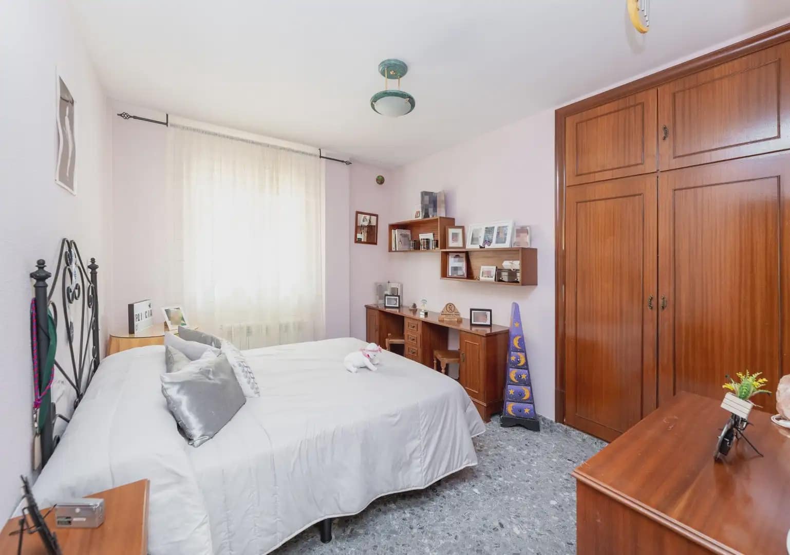 4 bedroom Villa for sale in Alfacar with pool garage - € 430,000 (Ref: 9850798)