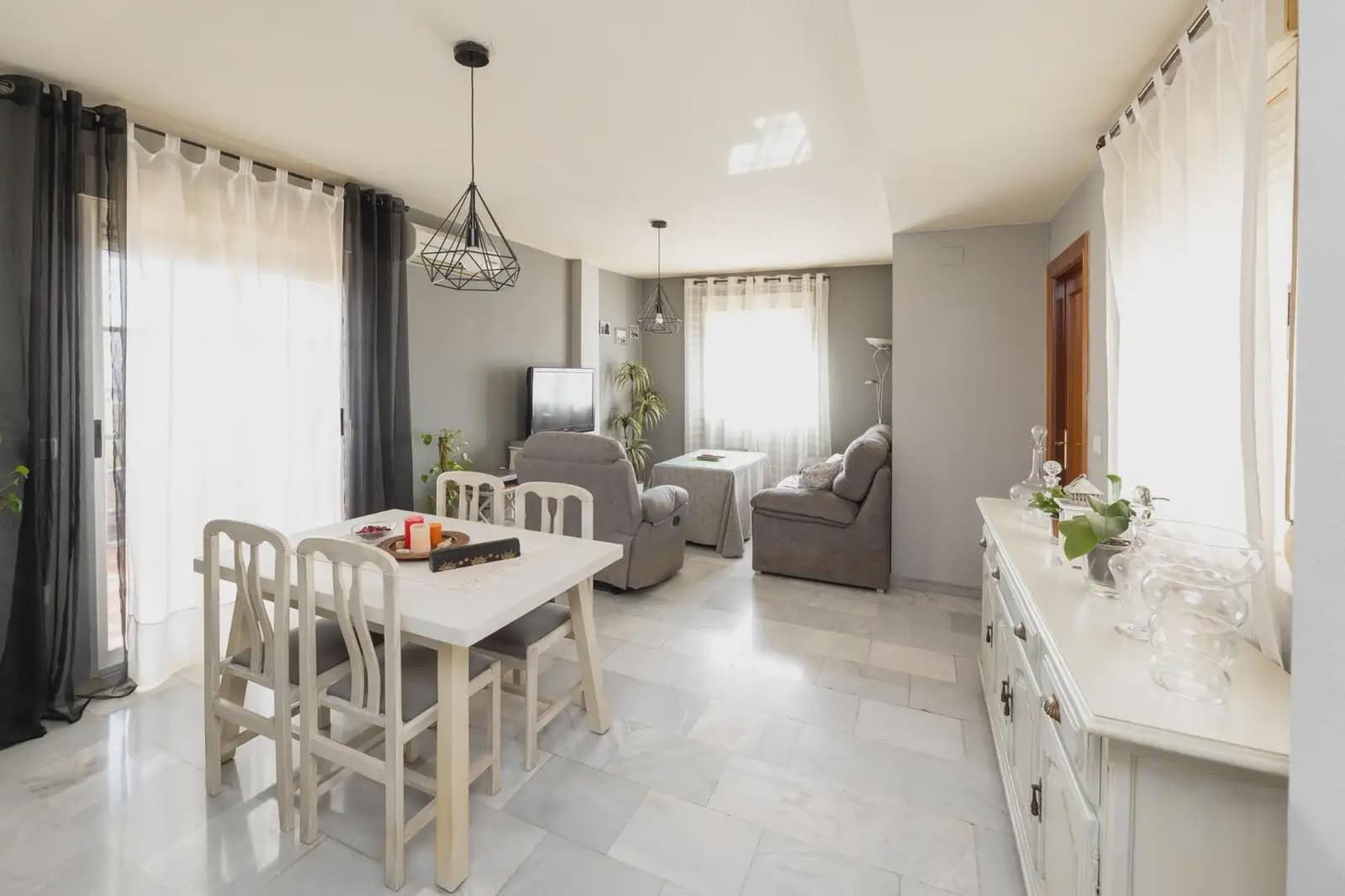 3 soveværelse Penthouse til salg i Churriana de la Vega med garage - € 275.000 (Ref: 9853011)