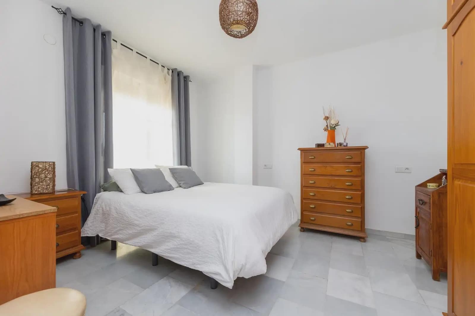 3 soveværelse Penthouse til salg i Churriana de la Vega med garage - € 275.000 (Ref: 9853011)