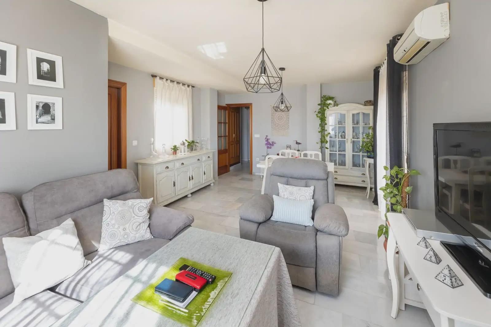3 soveværelse Penthouse til salg i Churriana de la Vega med garage - € 275.000 (Ref: 9853011)