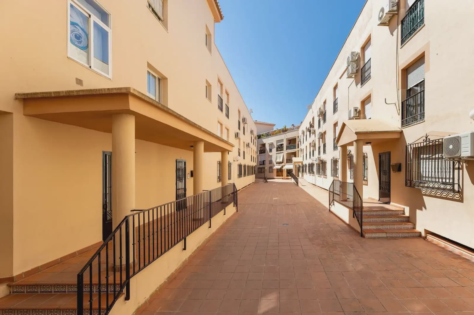 3 soveværelse Penthouse til salg i Churriana de la Vega med garage - € 275.000 (Ref: 9853011)