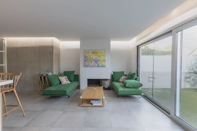 3 soverom Villa til salgs i Figares, Granada by med garasje - € 739 000 (Ref: 9853012)